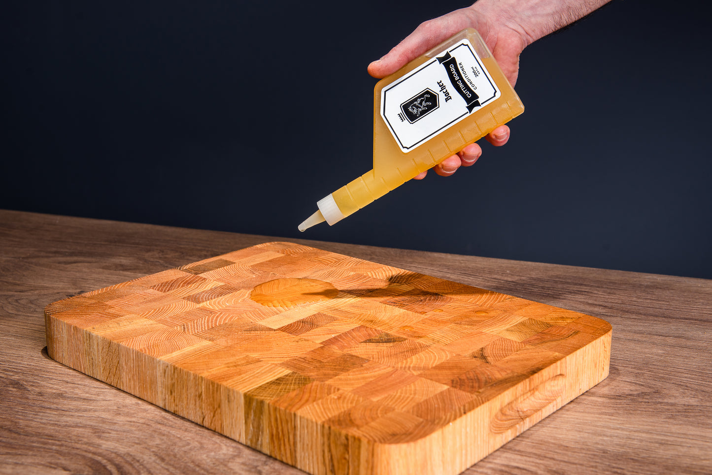 Conditioner with wax to impregnate wooden cutting boards 200 ml